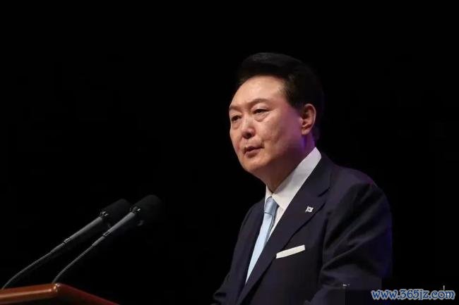 媒体东说念主：逮捕尹锡悦照旧个未知数 政事风浪转念韩国