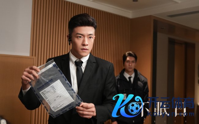 蔡心演绎“警队麻瓜”王浩鑫 《不眠日》获赞收官