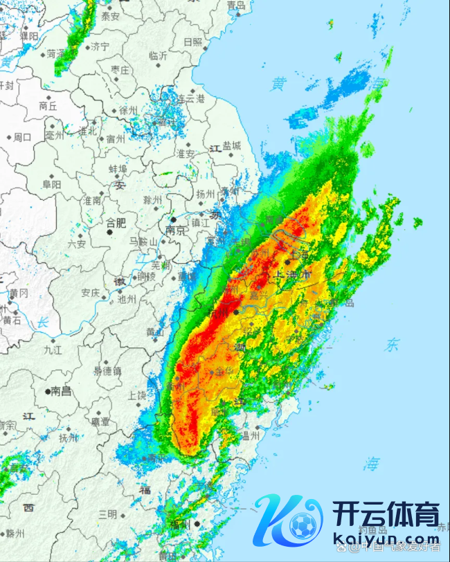 广东暴雨带将北抬